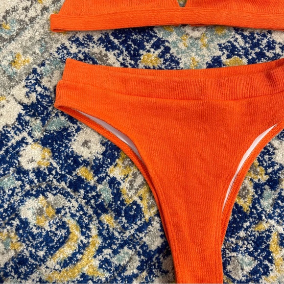 NWOT Ribbed Orange Bikini Set - Picture 10 of 10